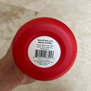 32 OZ WIDE FLEX CAP
GOJI / 32 oz (946 mL)
